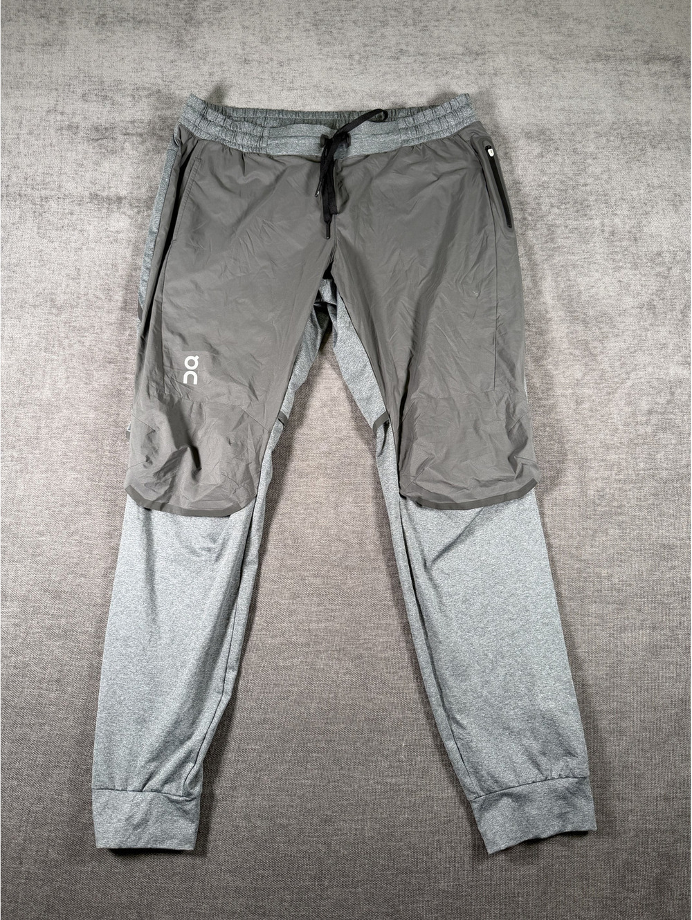 On Women's XL Running Pants Gray with Black Accent